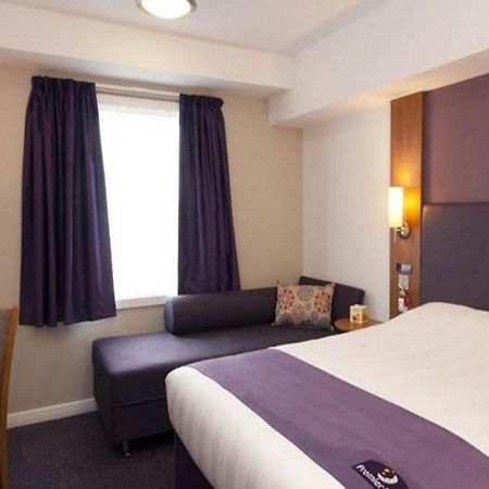 Premier Inn London Ruislip Extérieur photo