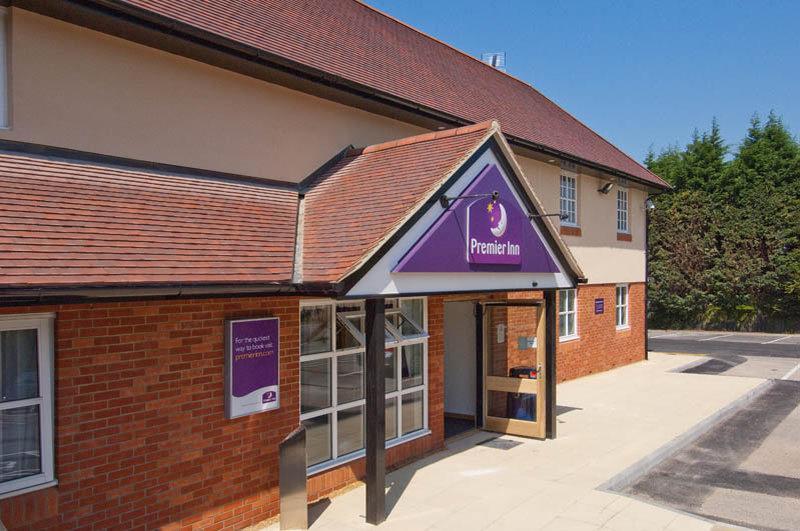 Premier Inn London Ruislip Extérieur photo